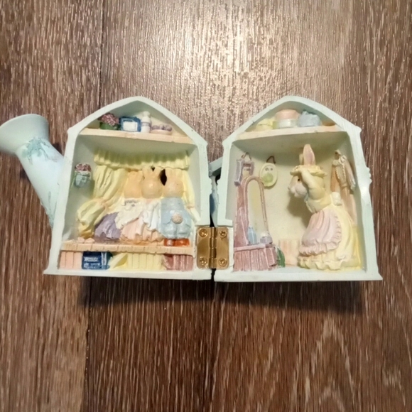 🫠10/$35 Easter Teapot House Vintage - Picture 2 of 4